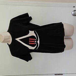 2012 Assassins Creed III Shirt Size XS
